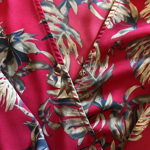 FREE SHIP Everly Floral Faux Wrap Cropped Top, Sz S - Picture 5 of 7